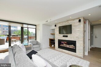 2818 Connecticut Ave NW in Washington, DC - Building Photo - Building Photo