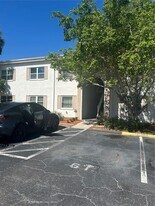 383 S McMullen Booth Rd in Clearwater, FL - Building Photo