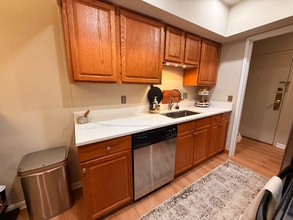 11651 Stoneview Square in Reston, VA - Building Photo - Building Photo