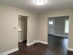 328 Broad in Wadsworth, OH - Building Photo - Building Photo