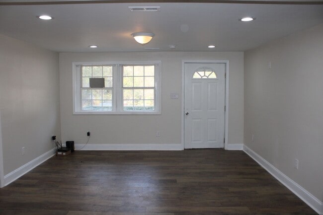 319 Silver Dollar Rd in Beaufort, NC - Building Photo - Building Photo