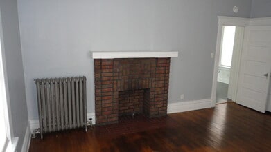 353 Demain Ave, Unit 2 in Morgantown, WV - Building Photo - Building Photo