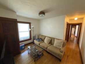 213 S Broom St, Unit 3 in Madison, WI - Building Photo - Building Photo