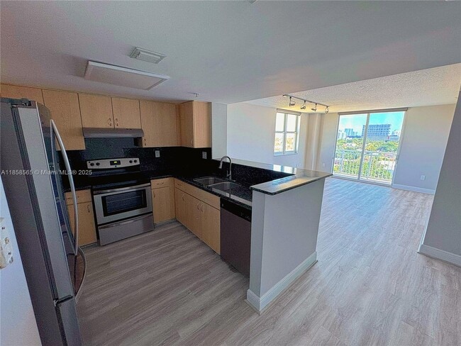 property at 3000 Coral Wy