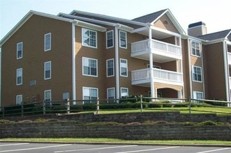 The Legends in Hickory, NC - Building Photo - Building Photo