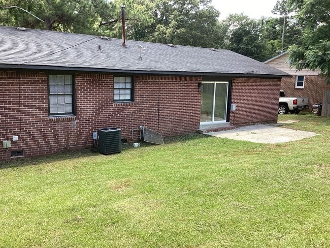 332 Waterford Dr in Columbia, SC - Building Photo - Building Photo