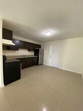 623 NW 3rd Ave in Fort Lauderdale, FL - Building Photo - Building Photo