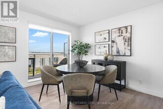 100 Manett Crescent in Brampton, ON - Building Photo - Building Photo