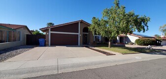 2137 E Evans Dr in Phoenix, AZ - Building Photo