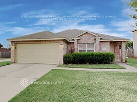 704 Gibson St in Cedar Hill, TX - Building Photo