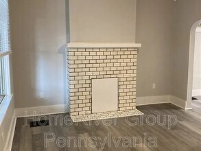 2809 Pyramid Ave in Pittsburgh, PA - Foto de edificio - Building Photo