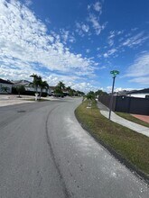 16057 SW 53rd Ter in Miami, FL - Building Photo - Building Photo