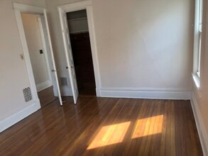 25 Overlook St, Unit 2nd in Mount Vernon, NY - Foto de edificio - Building Photo