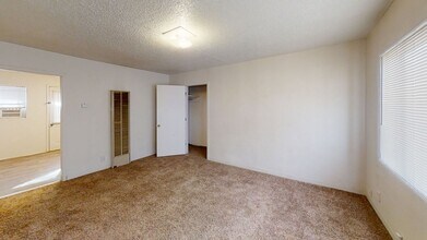 218-220 E 9th St in Portales, NM - Building Photo - Building Photo