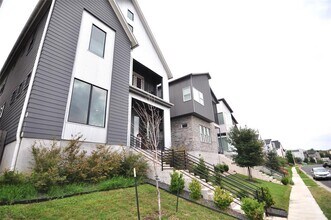 6117 Seville Dr in Austin, TX - Building Photo - Building Photo