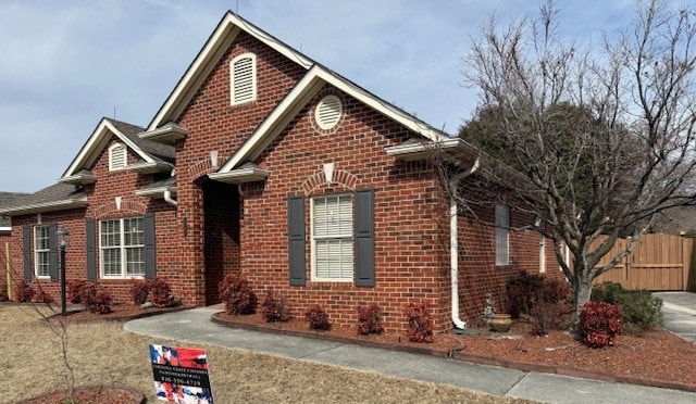 property at 1107 Avenshire Cir