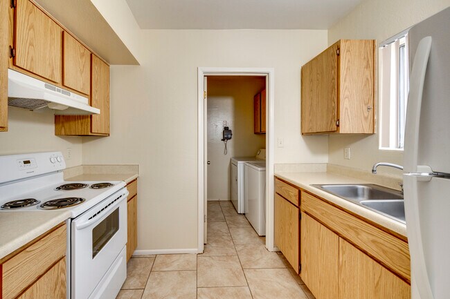 Papago Fairways in Phoenix, AZ - Foto de edificio - Interior Photo