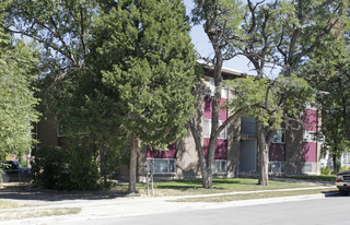 1216 W Pacific Ave Apartments