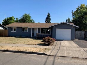 674 Keiper Ave in Eugene, OR - Building Photo - Building Photo