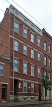 1346 Walnut St in Cincinnati, OH - Foto de edificio - Building Photo