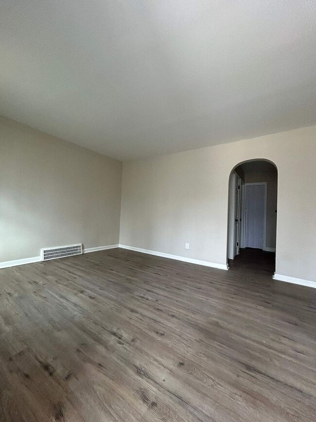 Fully Renovated 3-Bedroom Home – Move-In R in Detroit, MI - Building Photo - Building Photo