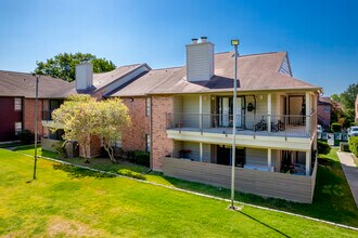 The Grand Apartment Homes in San Antonio, TX - Building Photo - Building Photo