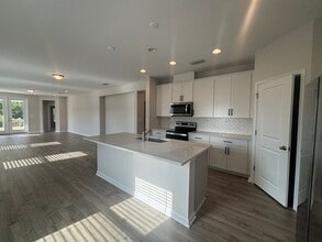 137 Nighthawk Ln in Palm Coast, FL - Building Photo - Building Photo