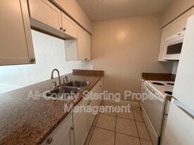 1718 SW 69th Terrace in Gainesville, FL - Building Photo