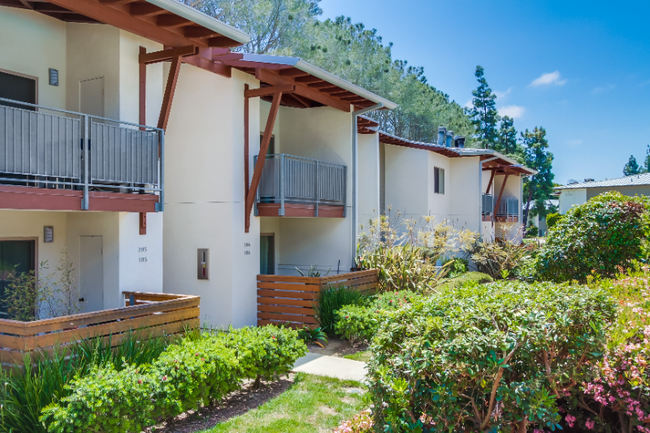 1710 S El Camino Real in Encinitas, CA - Building Photo - Building Photo