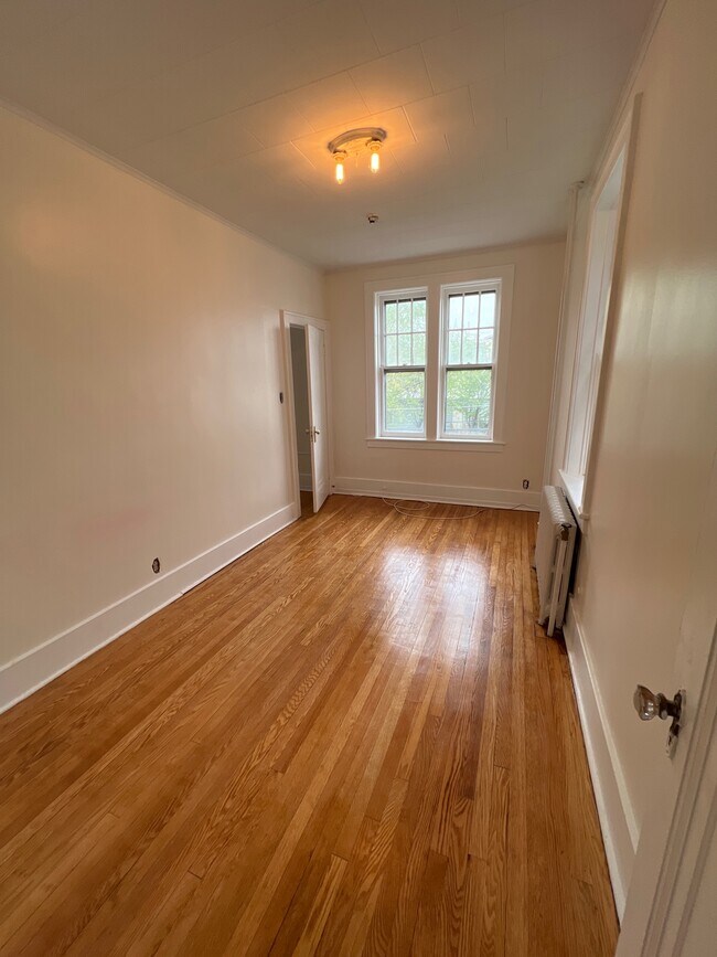 property at 39 Jeanette St