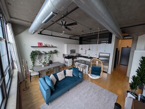 3963 W Belmont Ave, Unit 339 in Chicago, IL - Foto de edificio - Building Photo