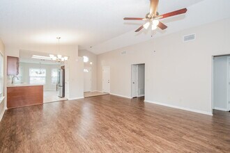 9122 Smoketree Dr in Jacksonville, FL - Building Photo - Building Photo