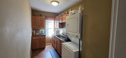 72 Seymour St in Worcester, MA - Building Photo - Building Photo