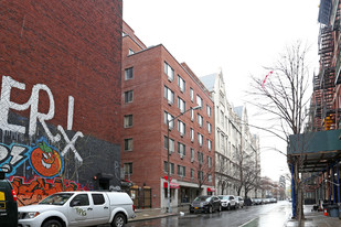 99 Suffolk St Apartments