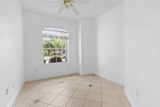 100 Berg Ct in Daytona Beach, FL - Building Photo - Building Photo