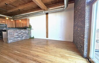 500 N Damen Ave in Chicago, IL - Building Photo - Building Photo