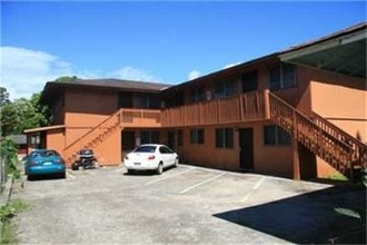 69 Lakeview Cir in Wahiawa, HI - Building Photo - Building Photo