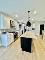 8 Robeson St, Unit 1 in Boston, MA - Building Photo