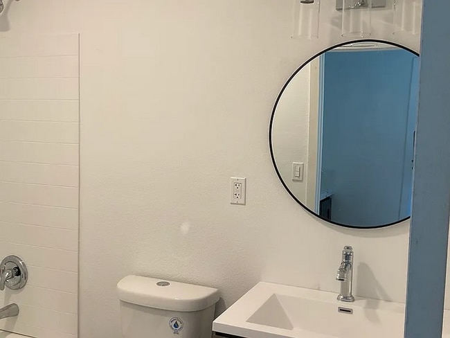 1587 Claremont Pl in Pomona, CA - Building Photo - Building Photo