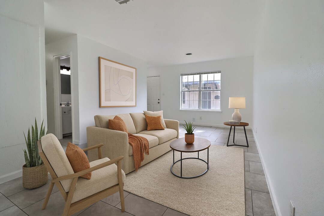 6120 S Madison Plz, Unit A in Tulsa, OK - Building Photo