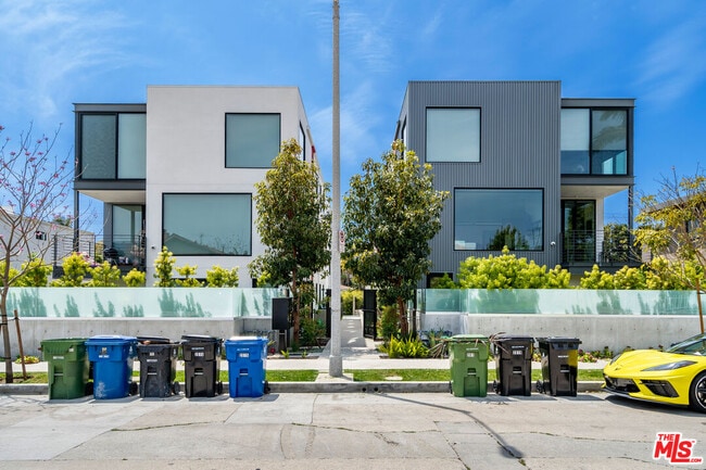 property at 2017 Barry Ave