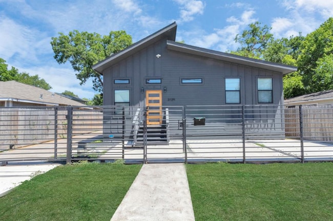 property at 3439 Reeves St