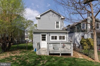 31 W Southwerk St in Winchester, VA - Building Photo - Building Photo