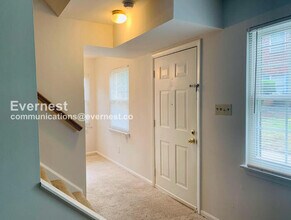 9713 Hagel Cir in Lorton, VA - Building Photo - Building Photo