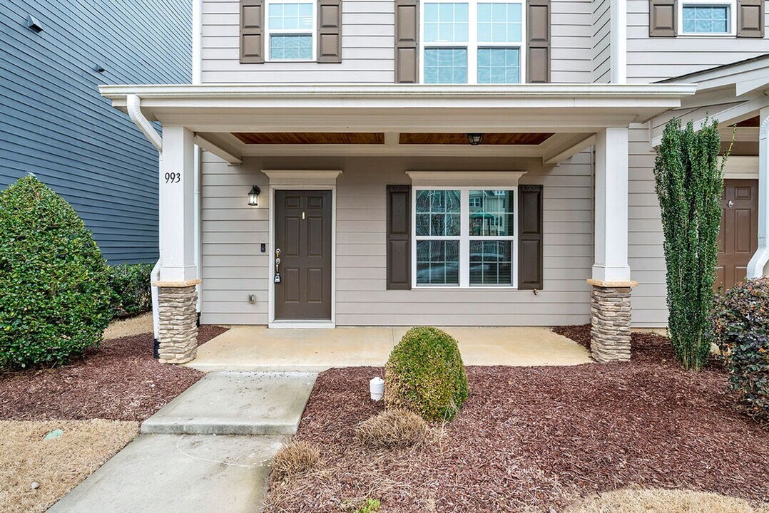 993 Tender Dr in Apex, NC - Building Photo