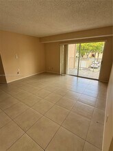 10521 SW 158th Ct in Miami, FL - Building Photo - Building Photo