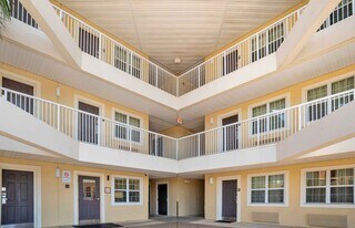 Furnished Studio-Mobile - Spring Hill in Mobile, AL - Building Photo