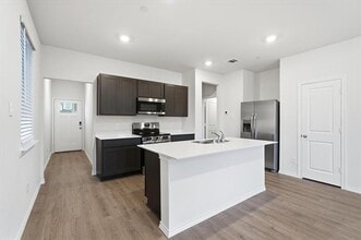 215 Arbor Dr in Princeton, TX - Building Photo - Building Photo