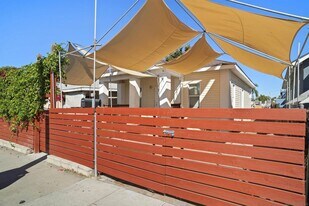 2438 Commercial St in San Diego, CA - Building Photo