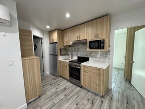 14660 Gault St in Van Nuys, CA - Building Photo - Building Photo